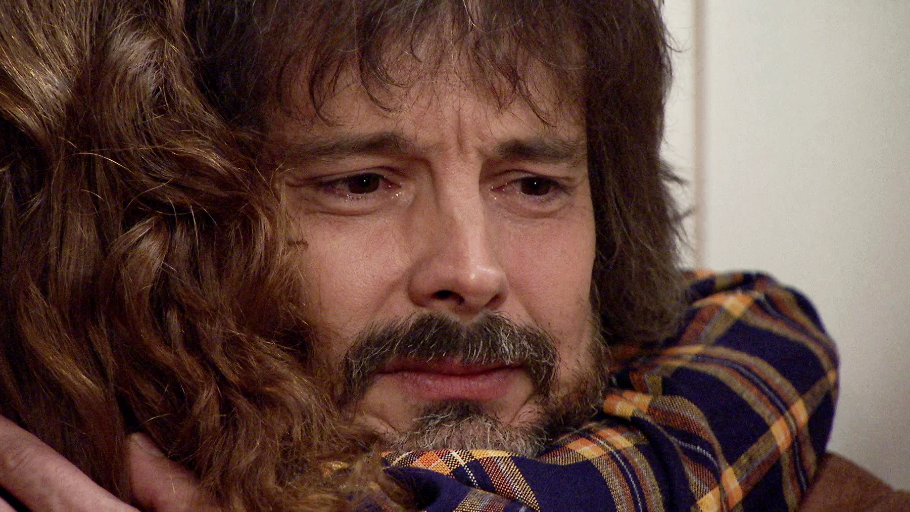 La conmovedora reconciliación entre Guillermo y Julia: "Te prometo que no voy a fallarte"