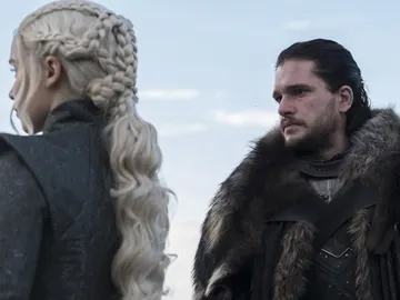 Daenerys y Jon Snow en 'Juego de Tronos' Daenerys y Jon Snow en 'Juego de Tronos'