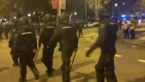 Altercados durante la Marcha por el Clima: la Policía carga contra varios encapuchados Altercados durante la Marcha por el Clima: la Policía carga contra varios encapuchados