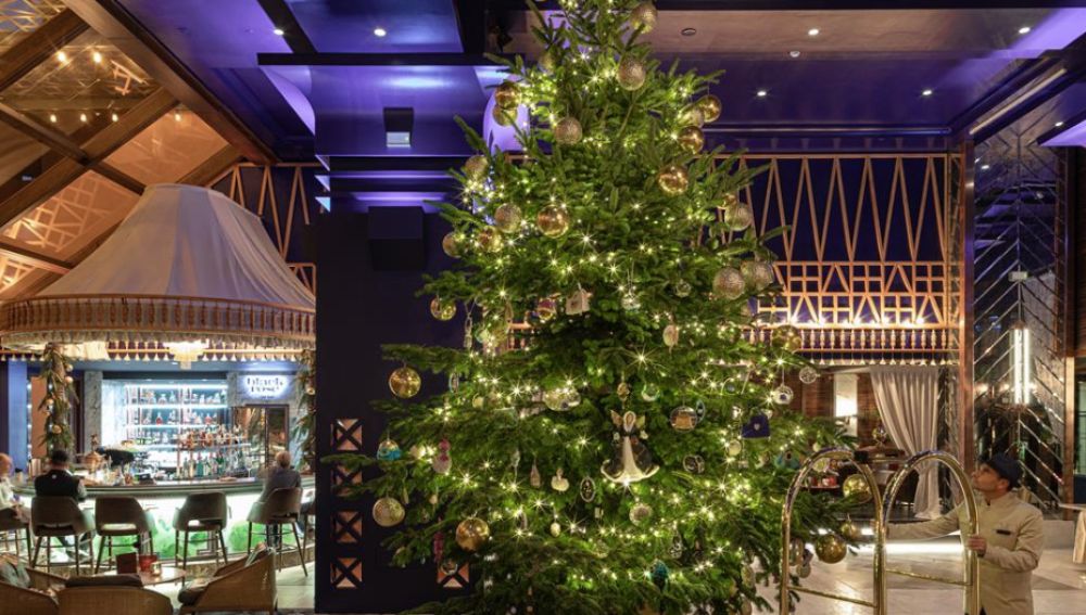 Este es el árbol de Navidad más caro del mundo y se encuentra en Estepona