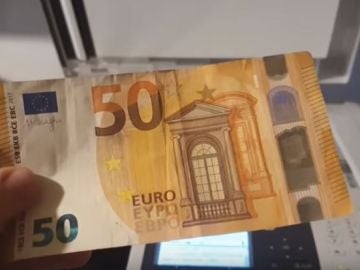 El curioso momento cuando fotocopias un billete de 50 euros 