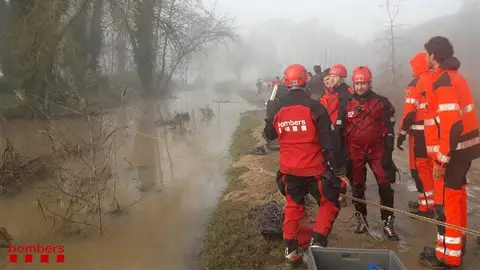 Encuentran un cuerpo en el coche del joven desaparecido Encuentran un cuerpo en el coche del joven desaparecido