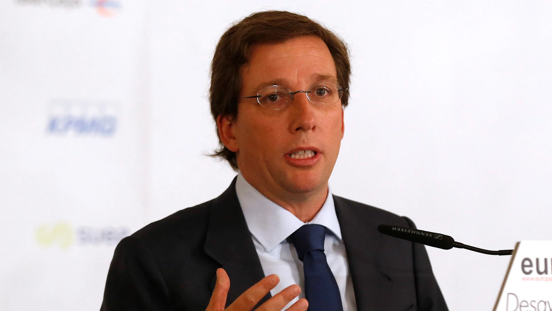 Almeida reprocha a Bardem sus infracciones a Hacienda tras críticas en la COP Almeida reprocha a Bardem sus infracciones a Hacienda tras críticas en la COP