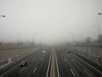 Niebla en la carretera