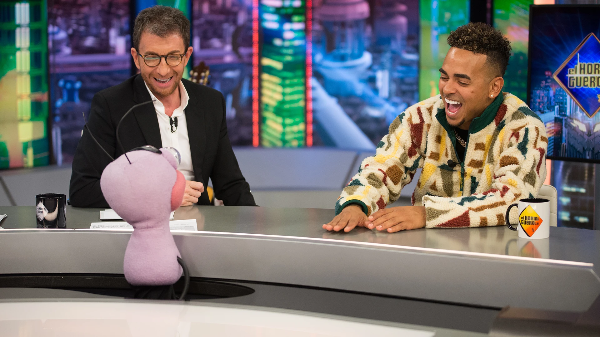 ¿Cuál es la fiesta más loca en la que ha estado Ozuna? Trancas y Barrancas lo descubren en ‘El Hormiguero 3.0’ ¿Cuál es la fiesta más loca en la que ha estado Ozuna? Trancas y Barrancas lo descubren en ‘El Hormiguero 3.0’