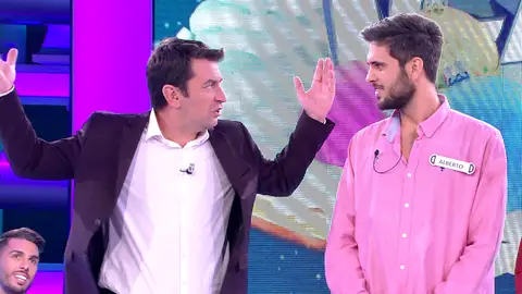 Duelo de chistes futboleros entre Arturo Valls y Alberto en '¡Ahora caigo!' Duelo de chistes futboleros entre Arturo Valls y Alberto en '¡Ahora caigo!'