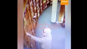 Momento del robo en la libreria