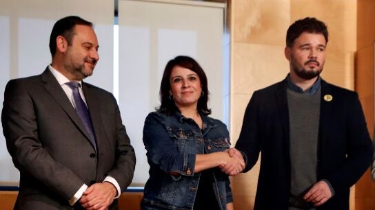 Adriana Lastra y Gabriel Rufi&aacute;n 