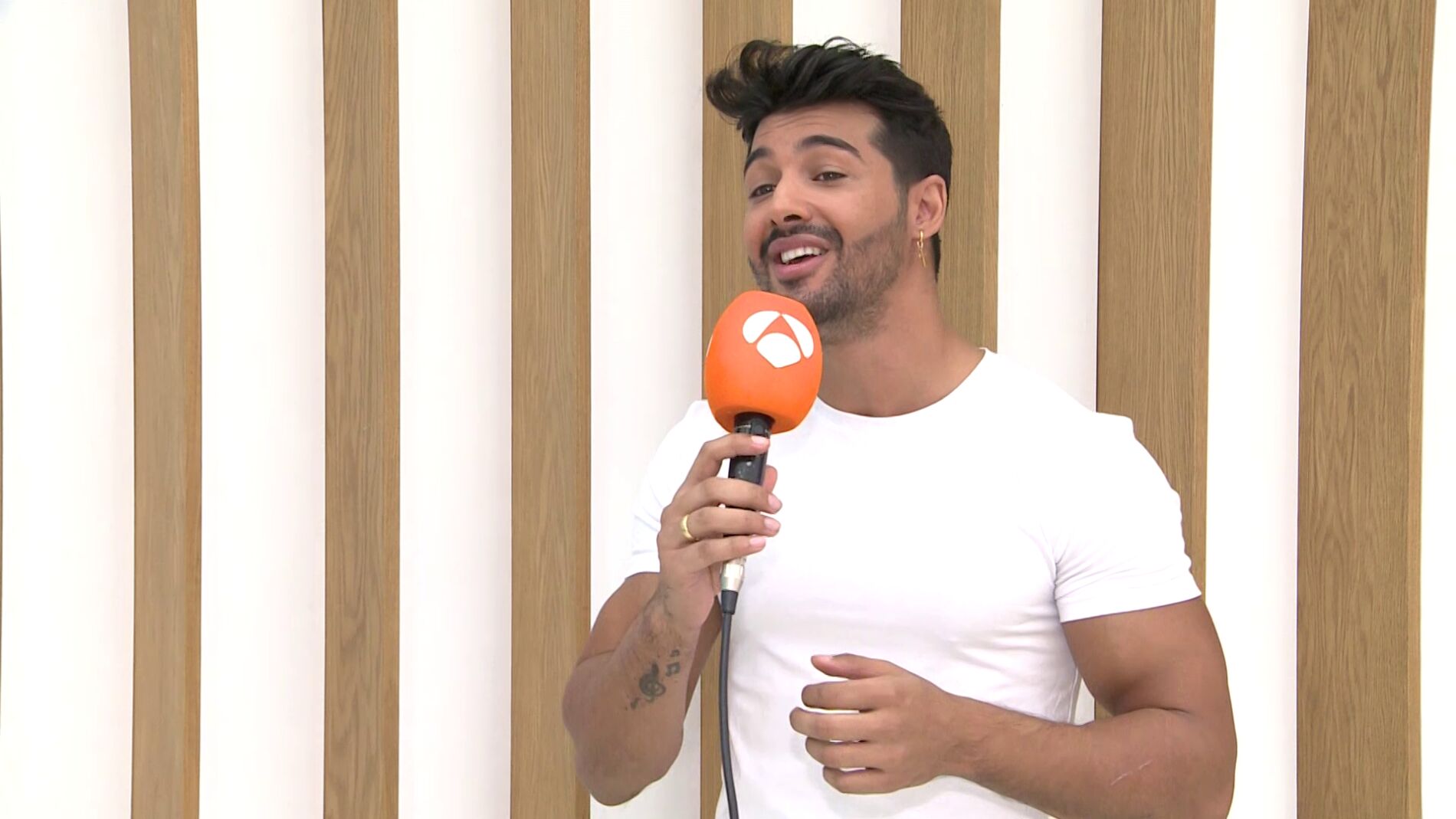 Jorge Gonz&aacute;lez se atreve con la imitaci&oacute;n de un cl&aacute;sico