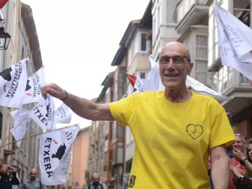 Recibimiento al etarra José Ramón López de Abetxuko Recibimiento al etarra José Ramón López de Abetxuko