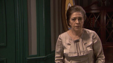 ‘El secreto de Puente Viejo’: Francisca, a punto de ser descubierta en su escondite secreto