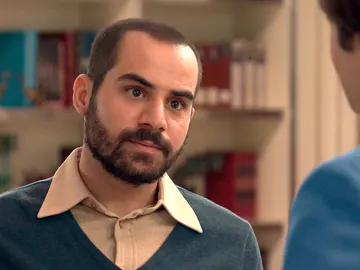 Luis desconfía de las intenciones de Jacobo Luis desconfía de las intenciones de Jacobo