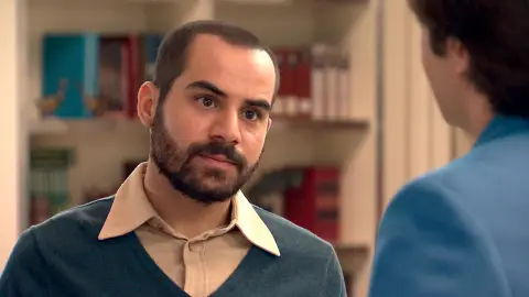Luis desconfía de las intenciones de Jacobo Luis desconfía de las intenciones de Jacobo