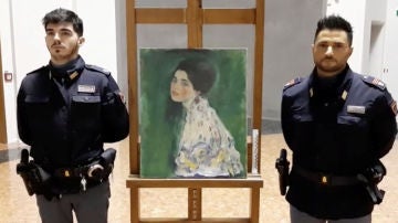 Aparece en el mismo museo donde se robó un cuadro de Klimt dentro de una bolsa de basura