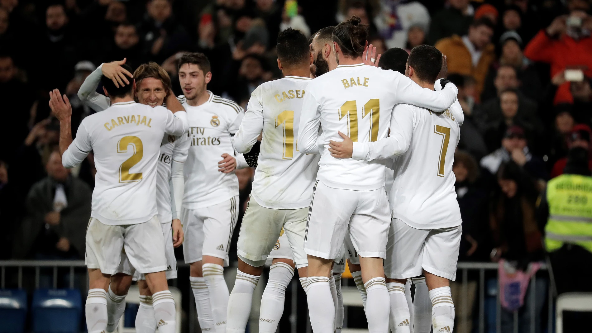 Varios jugadores del Real Madrid celebrando un gol ante la Real Sociedad Varios jugadores del Real Madrid celebrando un gol ante la Real Sociedad