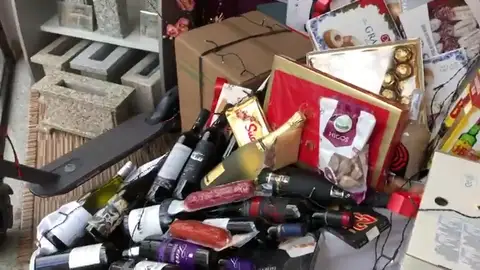 La original cesta de una funeraria de Ourense: el ataúd navideño La original cesta de una funeraria de Ourense: el ataúd navideño