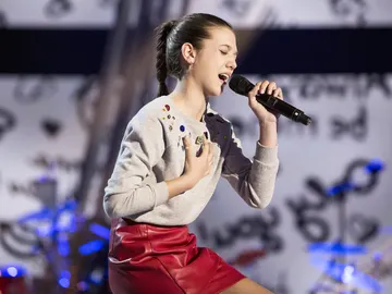 El alma de Alejandro Sanz se cuela en la voz de Patricia García cantando 'A que no me dejas' en la Semifinal de 'La Voz Kids' El alma de Alejandro Sanz se cuela en la voz de Patricia García cantando 'A que no me dejas' en la Semifinal de 'La Voz Kids'