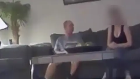 El golfista Tommy Gainey en el momento de ser grabado por la policía de Florida El golfista Tommy Gainey en el momento de ser grabado por la policía de Florida