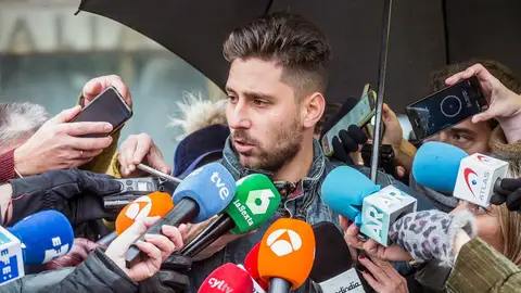 Víctor Rodríguez atiende a los medios Víctor Rodríguez atiende a los medios