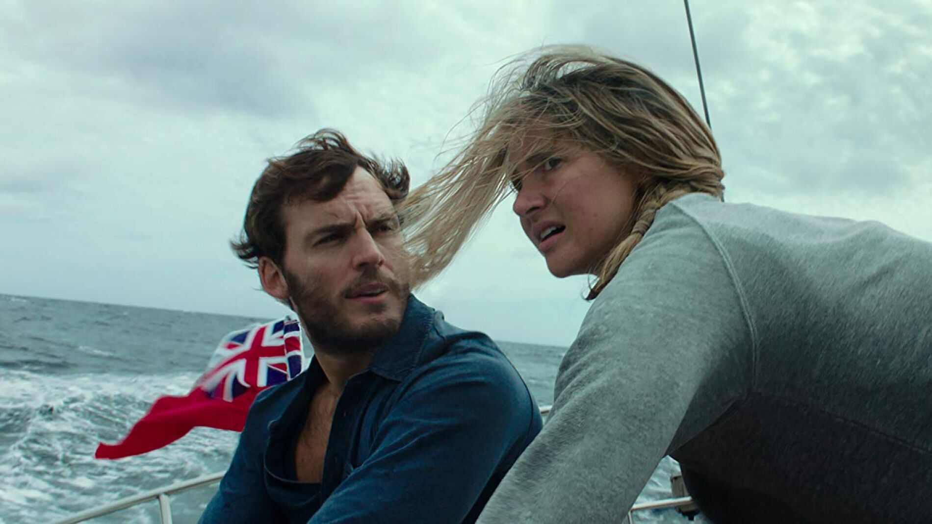 Sam Claflin y Shailene Woodley en 'A la deriva'