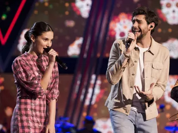 Álvaro Soler nos saca a bailar en la Gran Final de 'La Voz Kids' con su tema 'Loca' acompañado de Irene Gil Álvaro Soler nos saca a bailar en la Gran Final de 'La Voz Kids' con su tema 'Loca' acompañado de Irene Gil