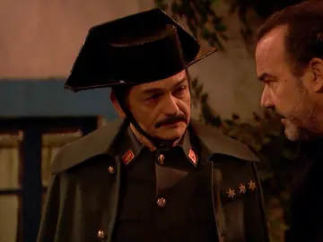 ‘El secreto de Puente Viejo’: El capitán Huertas y Solozábal cavilan sobre lo ocurrido con Pablo ‘El secreto de Puente Viejo’: El capitán Huertas y Solozábal cavilan sobre lo ocurrido con Pablo