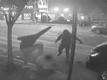 La recompensa de 2.500 dólares de la Policía de Nueva York: "Se busca por robo. ¿Los has visto?"