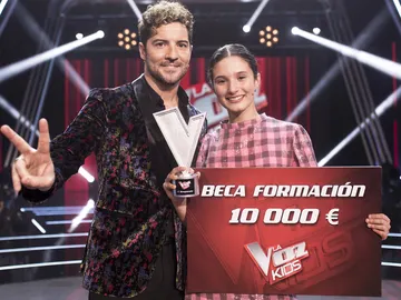 Irene Gil, ganadora de ‘La Voz Kids’ tras una emocionante votación frente a Daniel García Irene Gil, ganadora de ‘La Voz Kids’ tras una emocionante votación frente a Daniel García