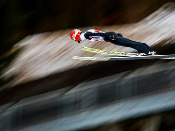 Markus Eisenbichler, en acción en los saltos de esquí de Año Nuevo en 2019 Markus Eisenbichler, en acción en los saltos de esquí de Año Nuevo en 2019