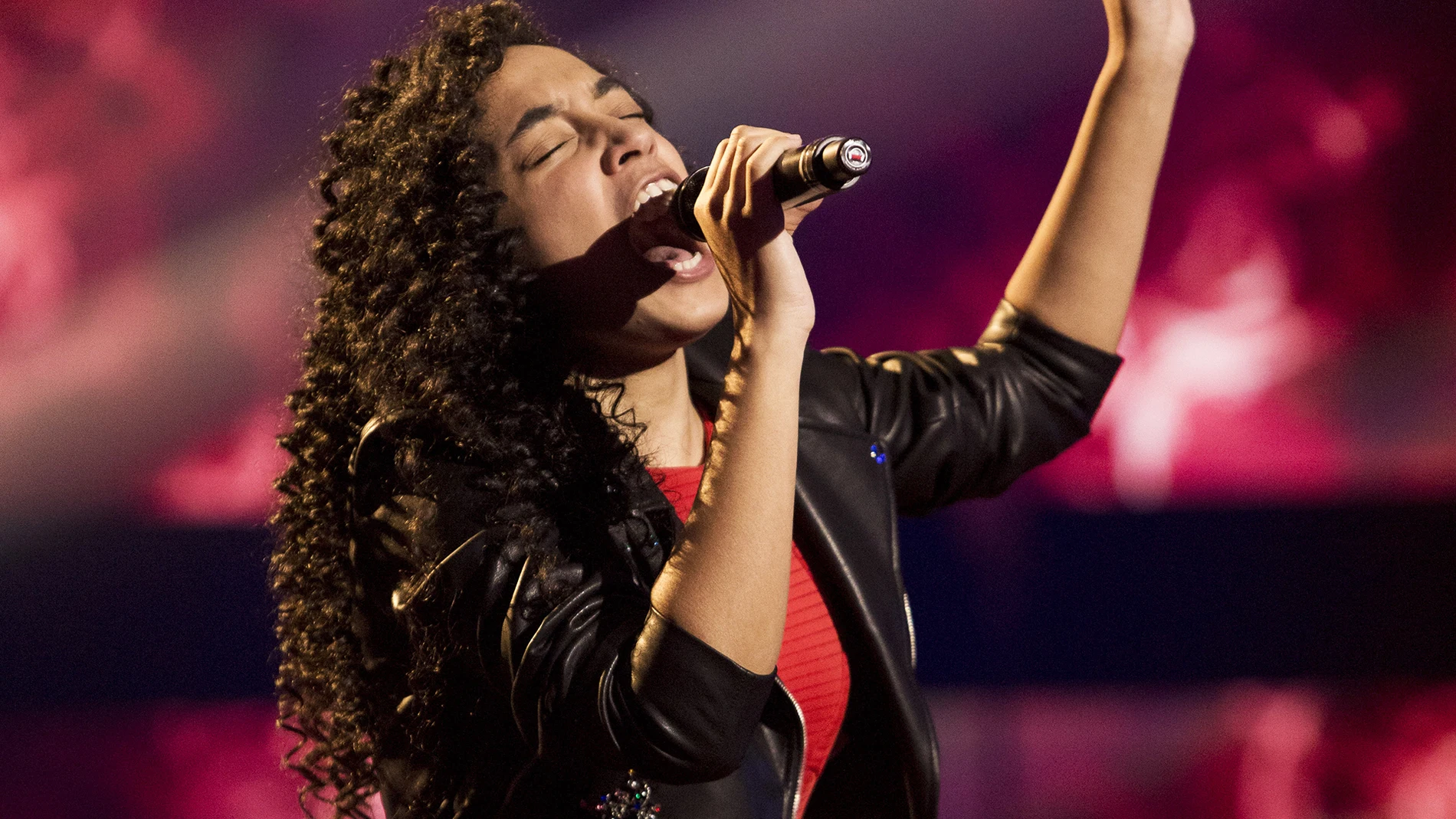 Aysha Bengoetxea canta ‘Shallow’ en la Gran Final de ‘La Voz Kids’