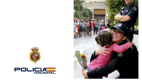 La Policía Nacional no se olvida de las protestas en Cataluña en su tradicional felicitación de Navidad La Policía Nacional no se olvida de las protestas en Cataluña en su tradicional felicitación de Navidad