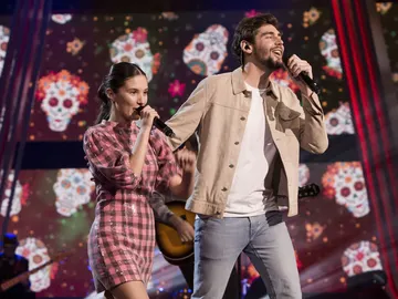 Deliciosa interpretación con Álvaro Soler e Irene Gil cantando ‘Loca’ en la Gran Final de ‘La Voz Kids’ Deliciosa interpretación con Álvaro Soler e Irene Gil cantando ‘Loca’ en la Gran Final de ‘La Voz Kids’