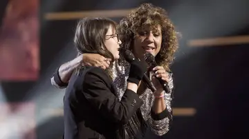 Rosana y Sofía Esteban, arrolladoras al cantar juntas ‘No olvidarme de olvidar’ en la Gran Final de ‘La Voz Kids’