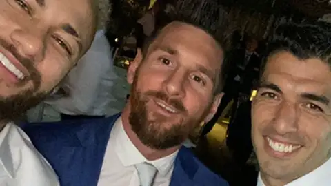 La 'MSN' se vuelve a reunir en la 'reboda' de Suárez La 'MSN' se vuelve a reunir en la 'reboda' de Suárez