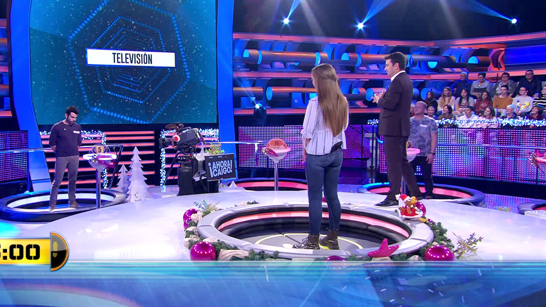 ¿Caerías por la trampilla? Este 'Adivina' sobre televisión decide al ganador de '¡Ahora caigo!'