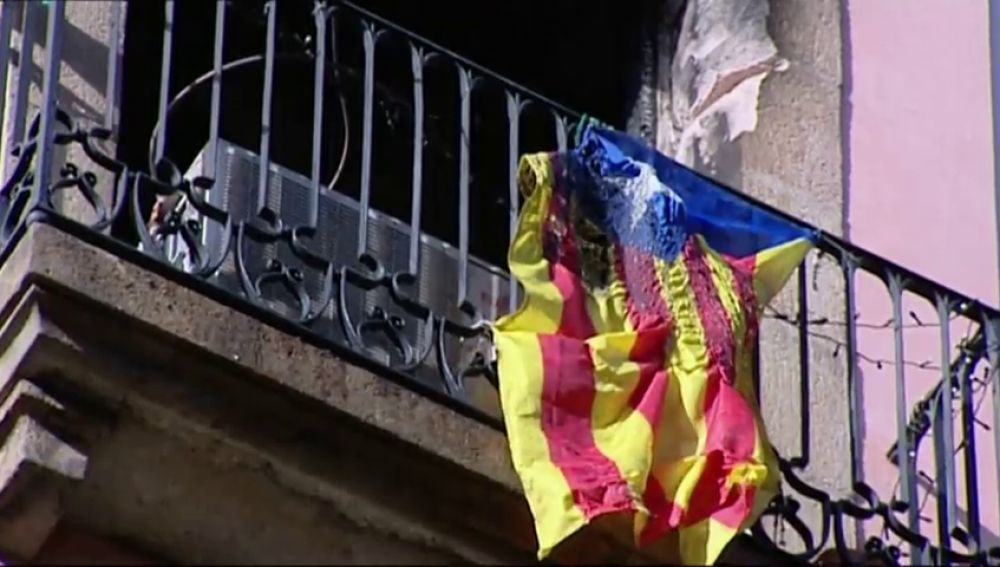 Herida una mujer por el incendio de su casa en Barcelona