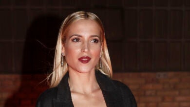 La sensual foto de Ana Fernández dentro de la ducha que ha provocado la reacción de su novio Adrián Roma