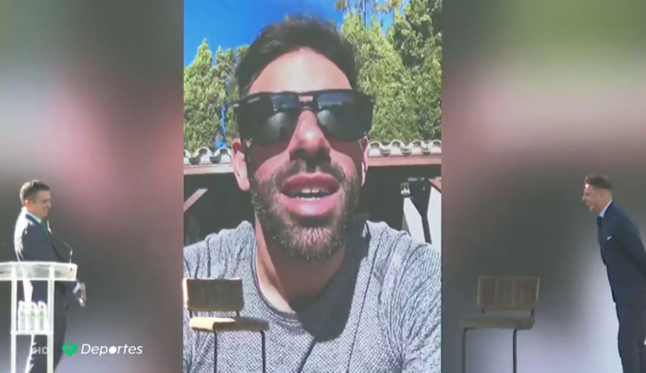 El bonito homenaje de Villa, Reina y Ruud van Nistelrooy a Joaquín tras su renovación: "Eres como el buen vino" El bonito homenaje de Villa, Reina y Ruud van Nistelrooy a Joaquín tras su renovación: "Eres como el buen vino"
