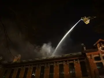 Dos heridos por el incendio en el Hospital de Basurto de Bilbao Dos heridos por el incendio en el Hospital de Basurto de Bilbao