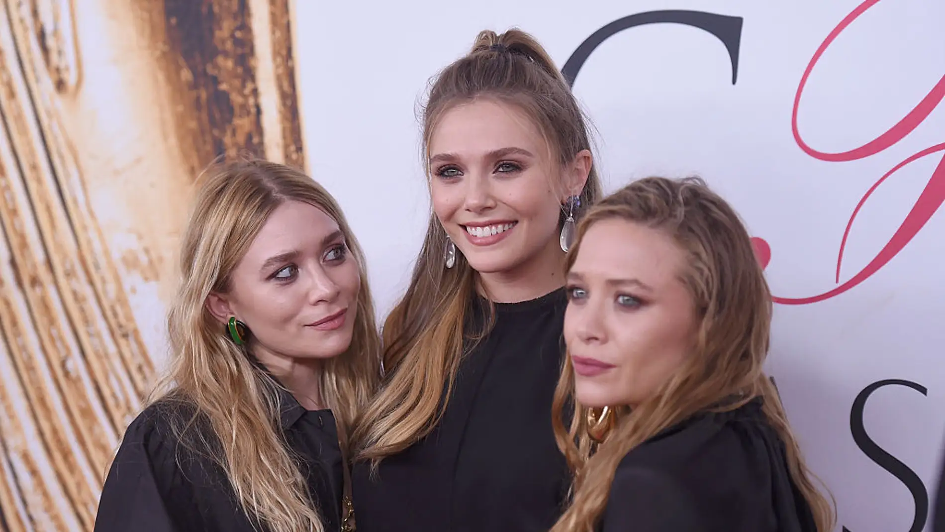 Elizabeth Olsen junto a sus hermanas las gemelas Ashley y Mary Kate
