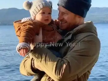 Los duques de Sussex felicitan el año con un vídeo con su hijo Archie como protagonista Los duques de Sussex felicitan el año con un vídeo con su hijo Archie como protagonista