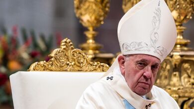 Interceptan una carta con 3 balas dirigida al Papa Francisco