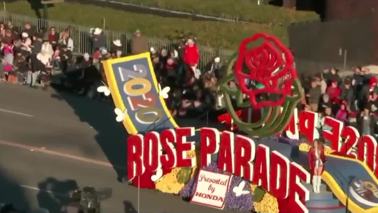 Celebran En California El Desfile De Las Rosas Para Dar Comienzo Del