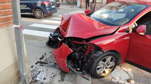 Imagen del coche que conducía un menor sin licencia Imagen del coche que conducía un menor sin licencia