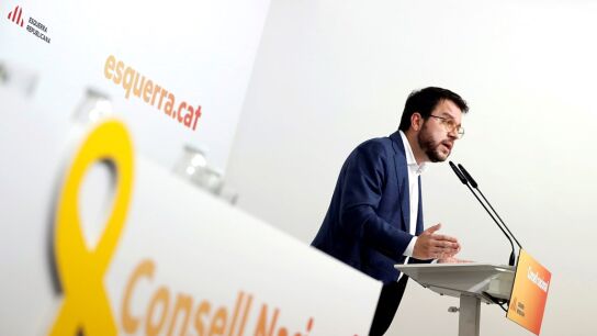 Pere Aragon&egrave;s ante los medios tras el Consell Nacional de ERC
