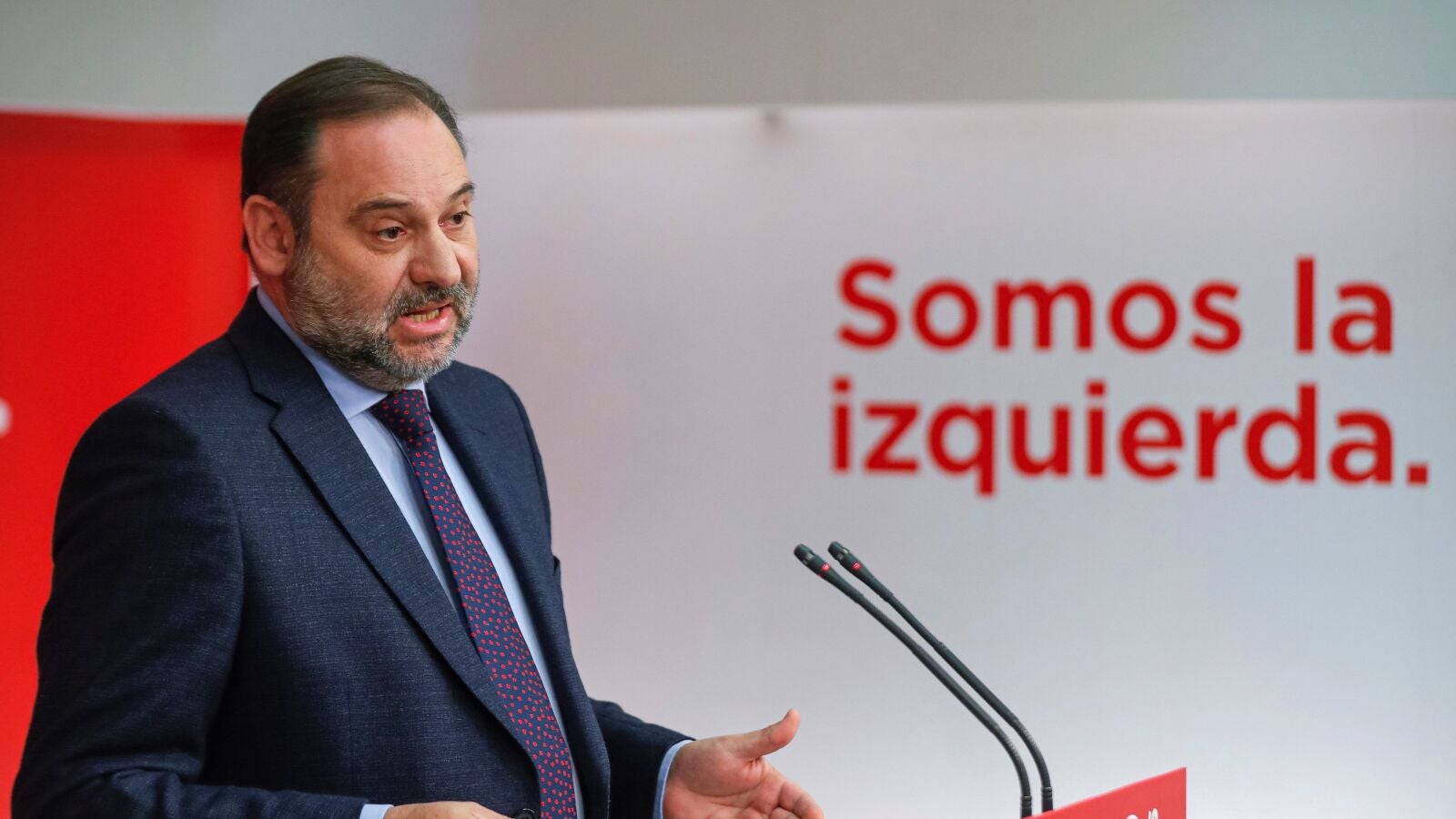 Ábalos pide que al 'pin parental' se le llame 