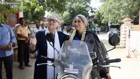 Marta Insausti, de tener cáncer a dar la vuelta al mundo en moto: "La vida nos da otra oportunidad" Marta Insausti, de tener cáncer a dar la vuelta al mundo en moto: "La vida nos da otra oportunidad"