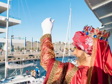 Los Reyes Magos durante su llegada el pasado año al Puerto de València. Los Reyes Magos durante su llegada el pasado año al Puerto de València.