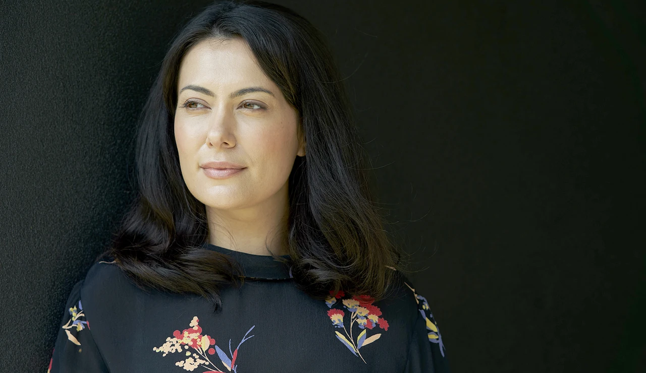 Yasmine Akram es Eimear Day en 'El cazafortunas'