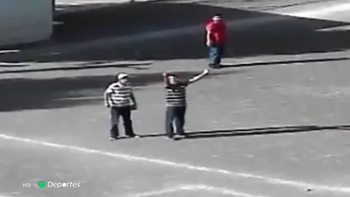 Un partido de f&uacute;tbol entre presos acaba en un ba&ntilde;o de sangre con 16 muertos por una jugada pol&eacute;mica